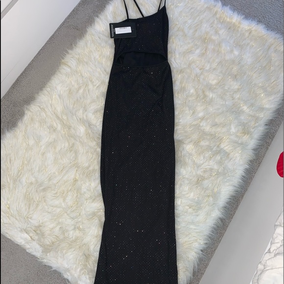 Black Glitter Strappy Cut about Midi Dress - Picture 3 of 3